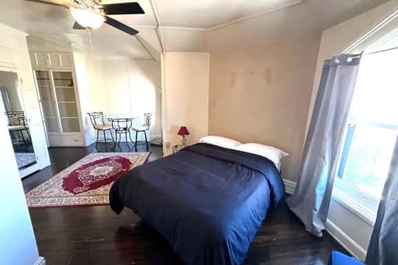 Studio Apt # 9 in a Historical Downtown Home - Image 1