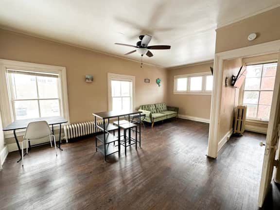 Downtown Historical 1 Bed Apt
