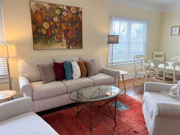 Sleeps 8 Near Riverwalk
