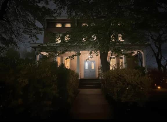Archibald's Entire Apt @ Historic McCormick House