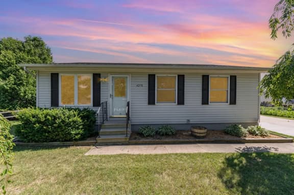 Cozy 3BR Home Near Park & Shops